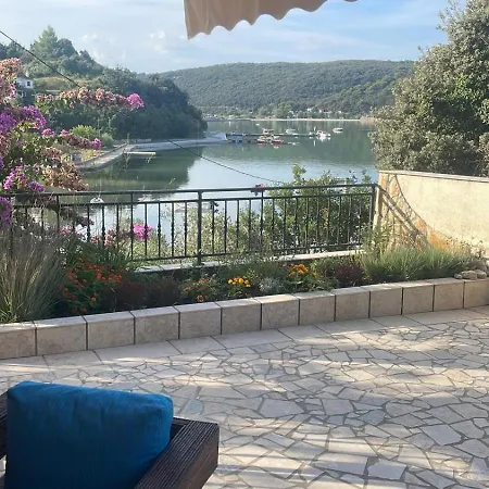 Apartament Trlika *